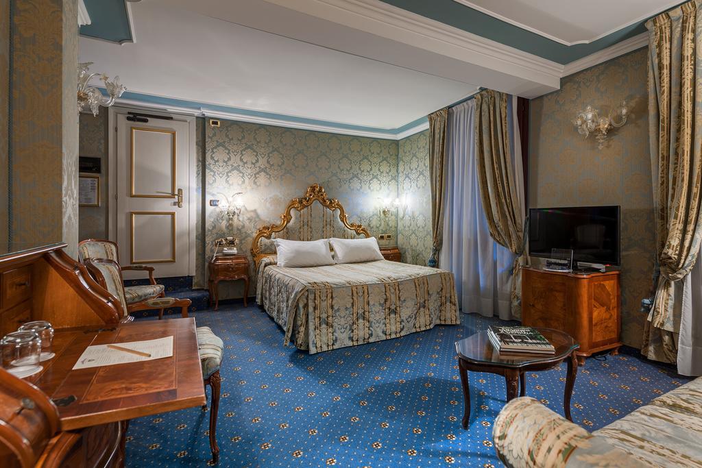 Al Ponte Antico Hotel Venesia Bagian luar foto