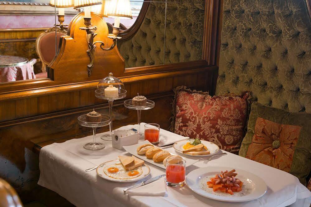 Al Ponte Antico Hotel Venesia Bagian luar foto
