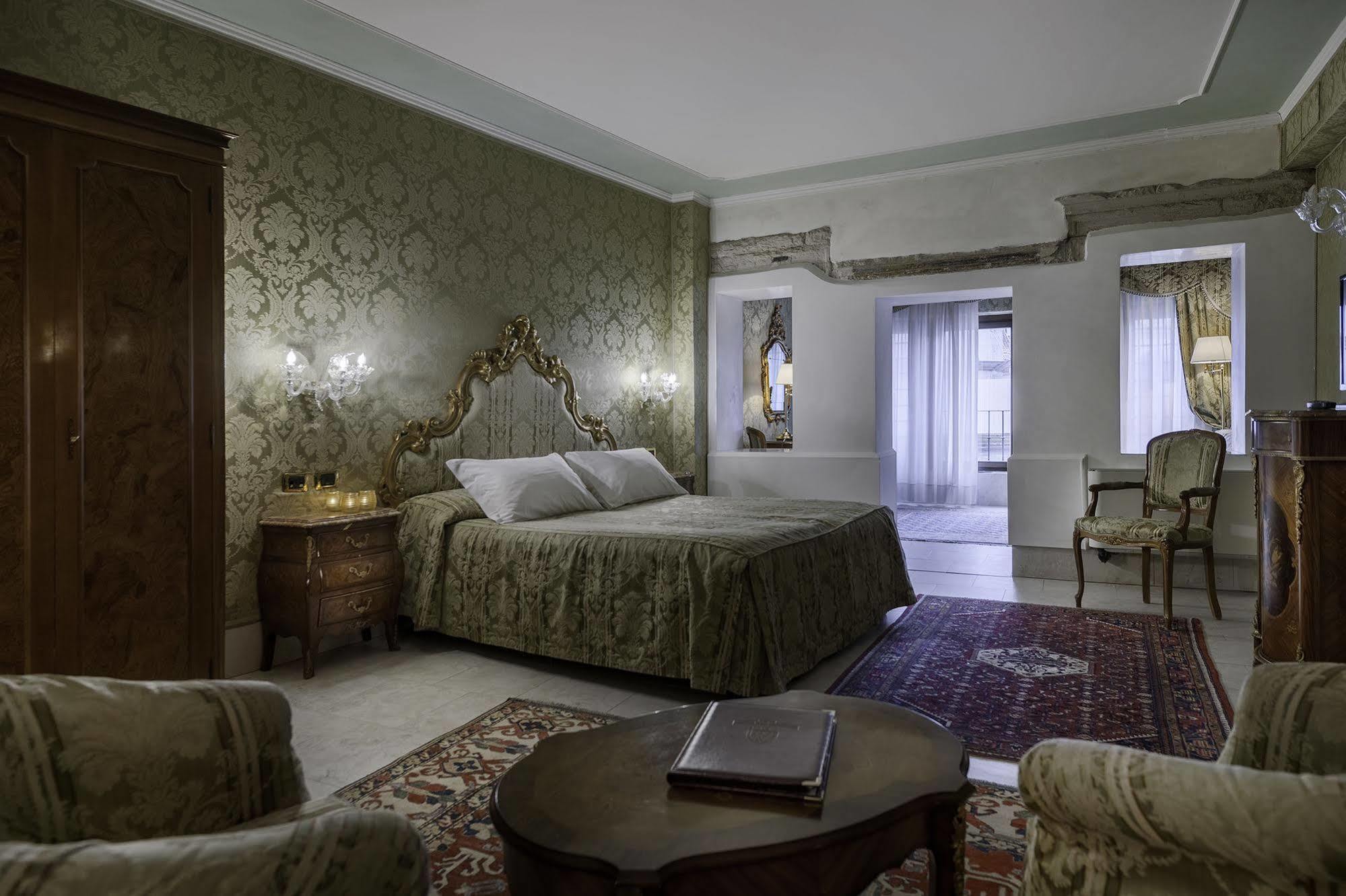 Al Ponte Antico Hotel Venesia Bagian luar foto
