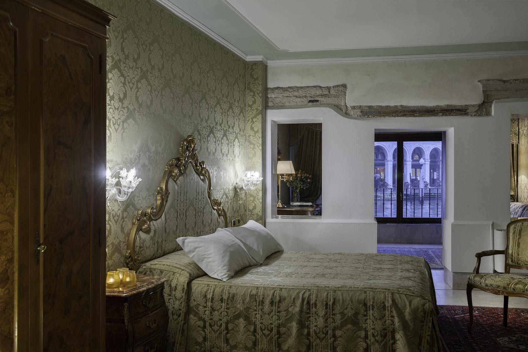 Al Ponte Antico Hotel Venesia Bagian luar foto