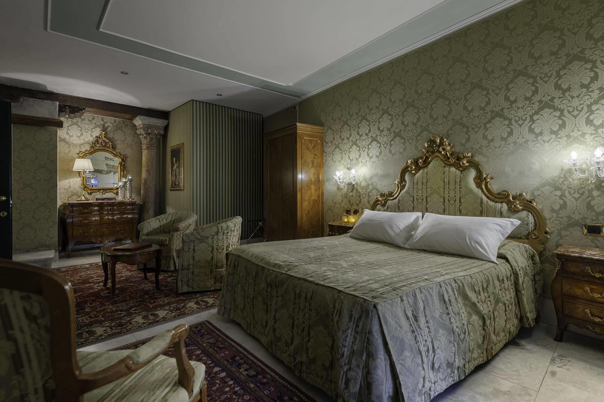 Al Ponte Antico Hotel Venesia Bagian luar foto