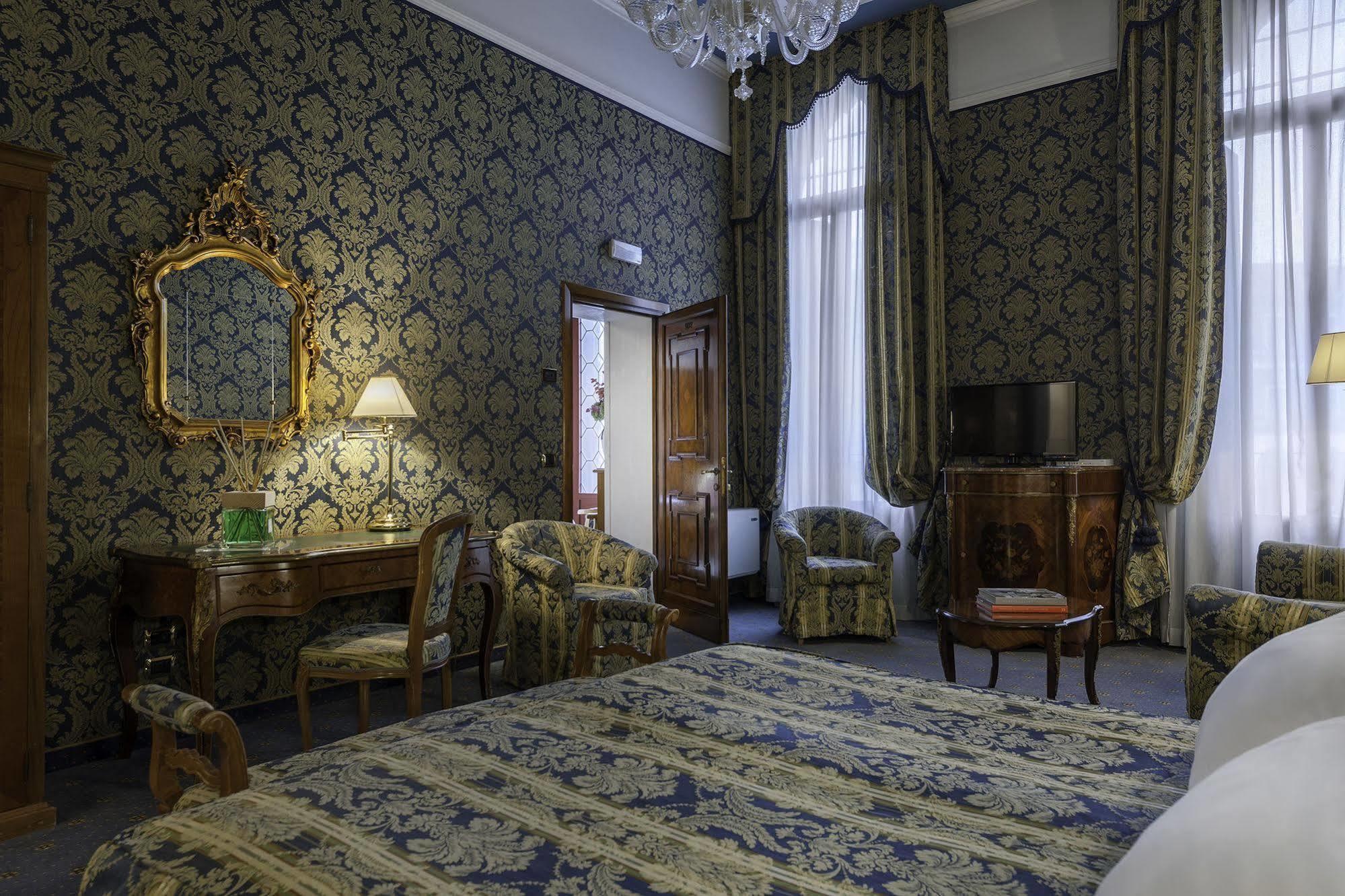 Al Ponte Antico Hotel Venesia Bagian luar foto
