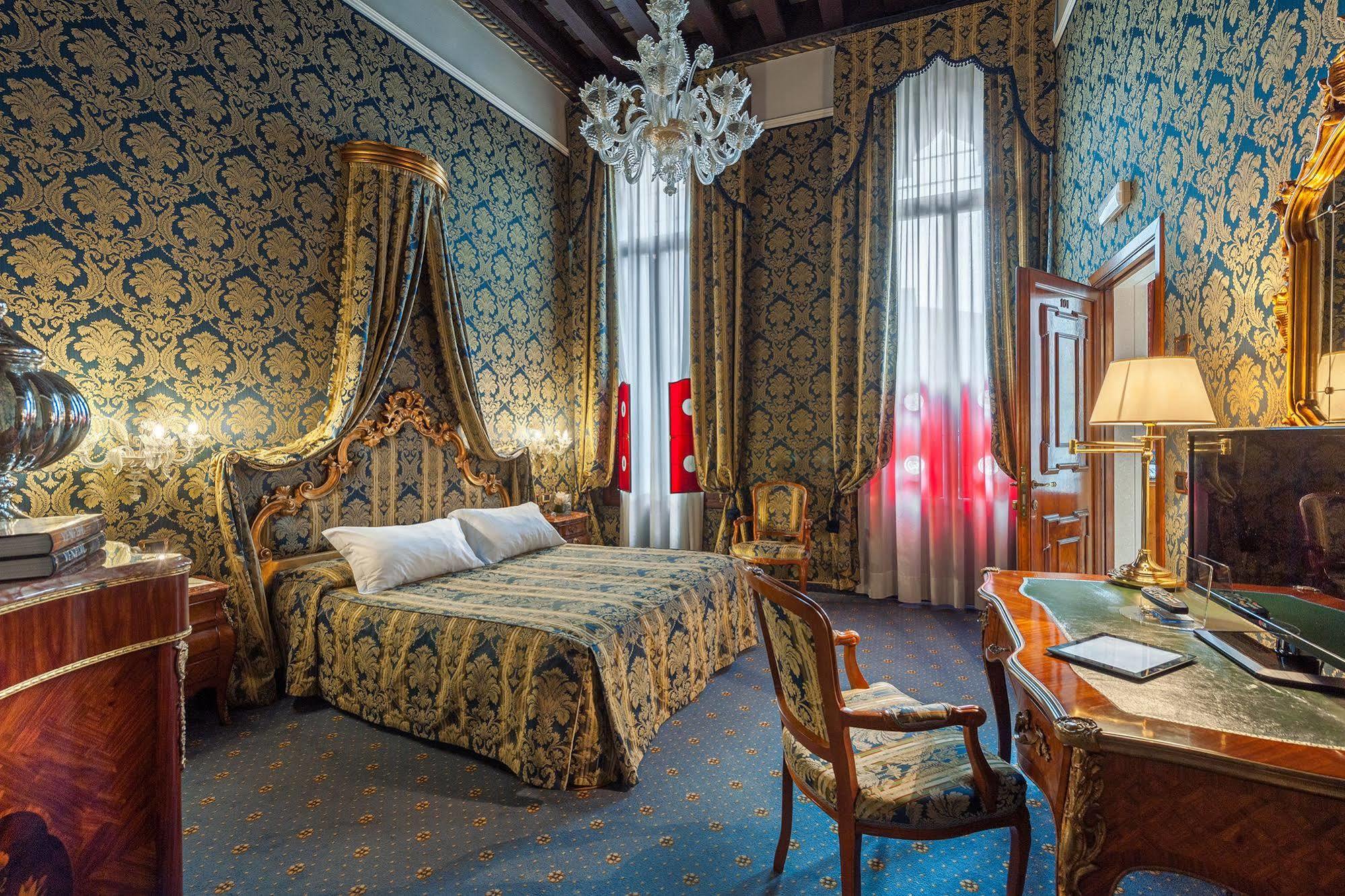 Al Ponte Antico Hotel Venesia Bagian luar foto